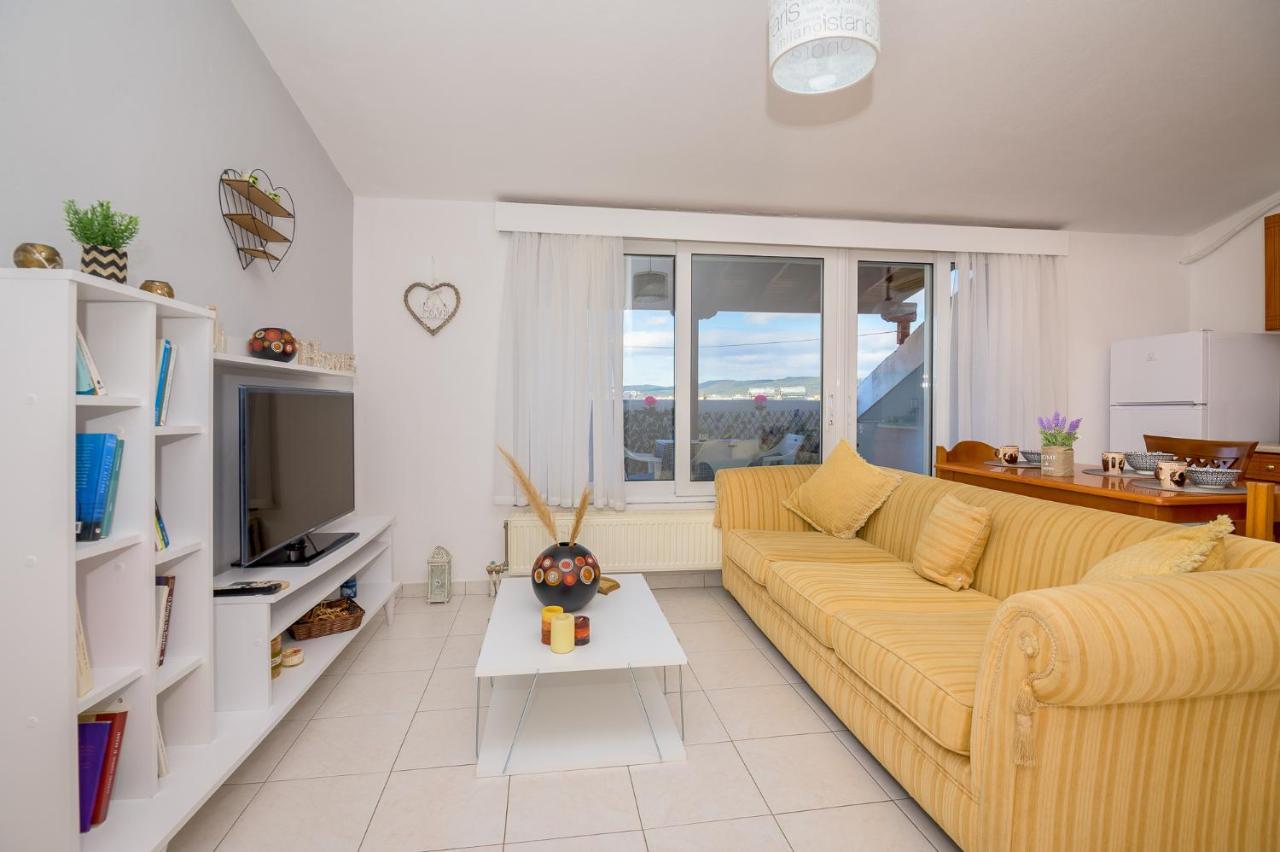 City Melody Apartment With Private Parking アレクサンドルポリス エクステリア 写真